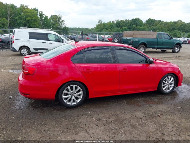 2015 Volkswagen Jetta 1.8t Se მანქანა იყიდება აუქციონზე, vin: 3VWD17AJ0FM355610, აუქციონის ნომერი: 45340655