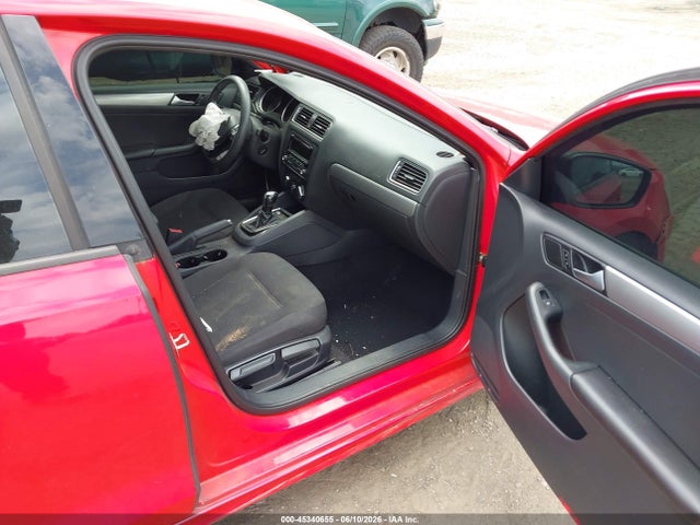 2015 Volkswagen Jetta 1.8t Se მანქანა იყიდება აუქციონზე, vin: 3VWD17AJ0FM355610, აუქციონის ნომერი: 45340655