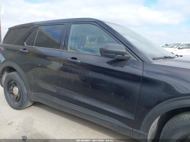 Ford Police Interceptor Utility 2022 1FM5K8AB2NGA31212 Image 13