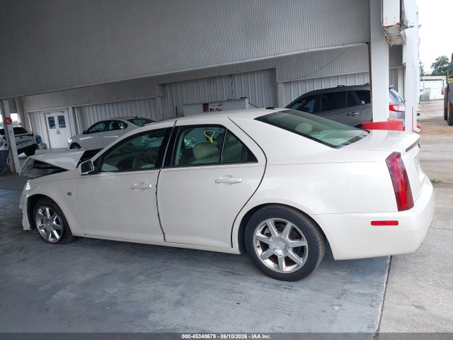 2005 Cadillac Sts V6 მანქანა იყიდება აუქციონზე, vin: 1G6DW677050236101, აუქციონის ნომერი: 45340679