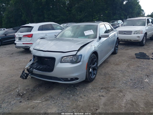 2023 Chrysler 300 300s მანქანა იყიდება აუქციონზე, vin: 2C3CCABG0PH641180, აუქციონის ნომერი: 45340708