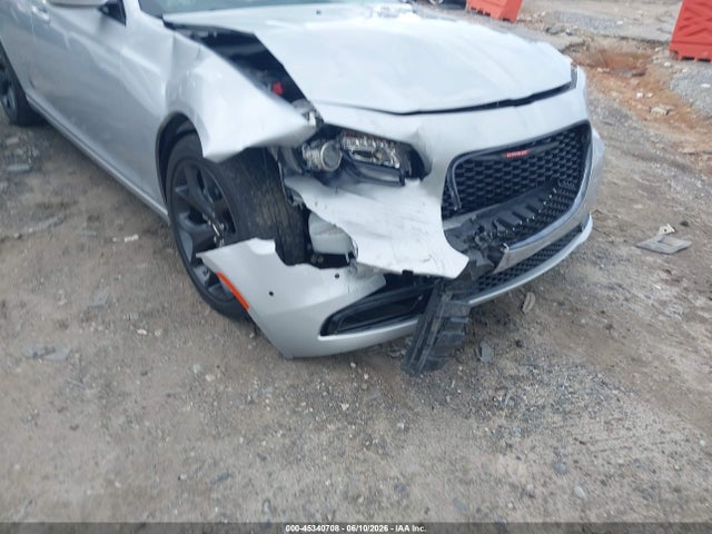2023 Chrysler 300 300s მანქანა იყიდება აუქციონზე, vin: 2C3CCABG0PH641180, აუქციონის ნომერი: 45340708