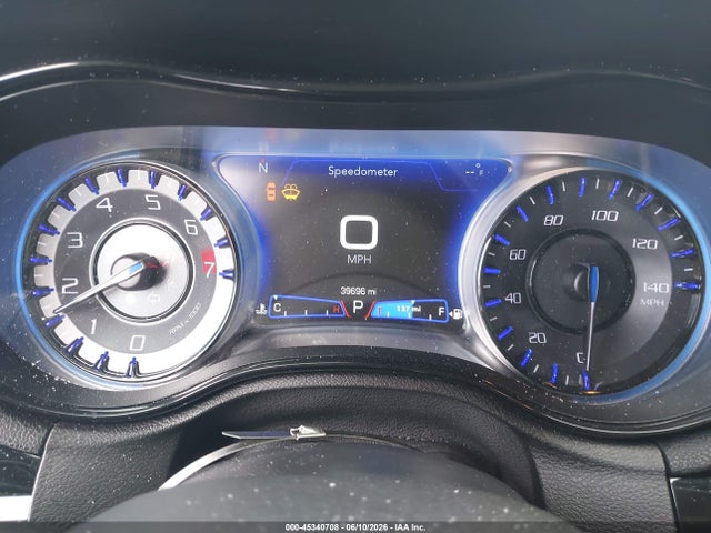 2023 Chrysler 300 300s მანქანა იყიდება აუქციონზე, vin: 2C3CCABG0PH641180, აუქციონის ნომერი: 45340708