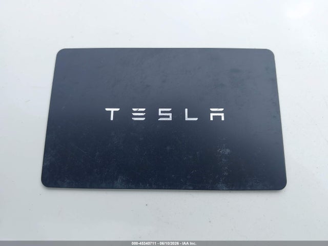 45340711 :رقم المزاد ، 7SAYGDEE7SA341622 vin ، 2025 Tesla Model Y Long Range Dual Motor All-wheel Drive مزاد بيع