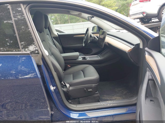 45340711 :رقم المزاد ، 7SAYGDEE7SA341622 vin ، 2025 Tesla Model Y Long Range Dual Motor All-wheel Drive مزاد بيع