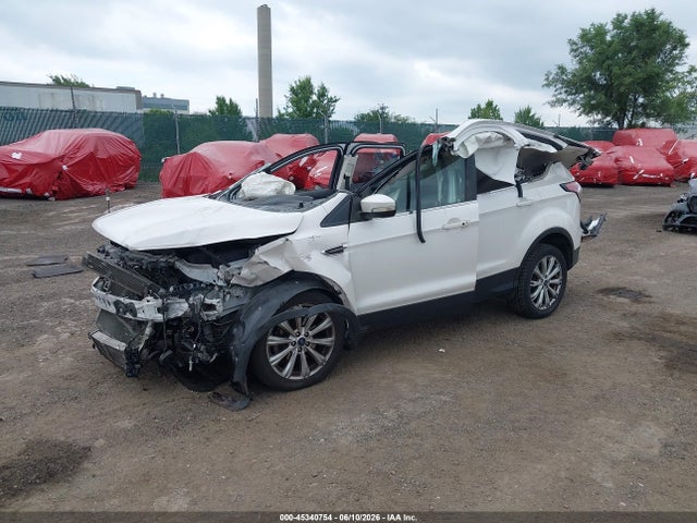 Ford Escape Titanium 2017 1FMCU9JD1HUE42034 Image 2