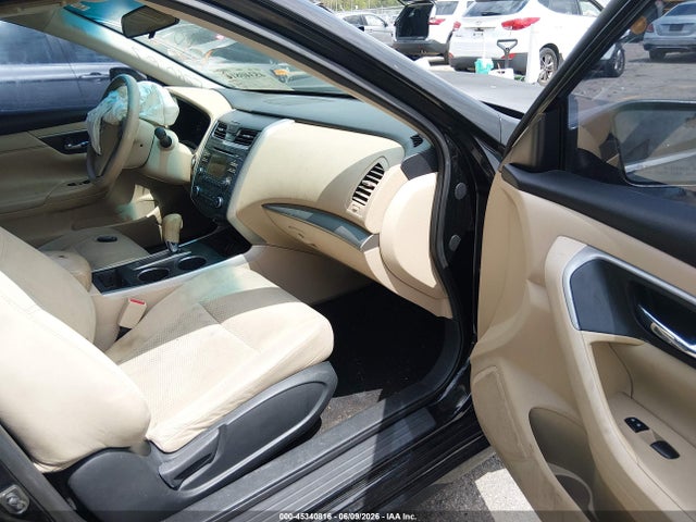 2015 Nissan Altima 2.5 S მანქანა იყიდება აუქციონზე, vin: 1N4AL3AP4FC459182, აუქციონის ნომერი: 45340816