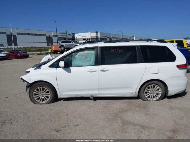 2012 Toyota Sienna Xle V6 8 Passenger მანქანა იყიდება აუქციონზე, vin: 5TDYK3DC2CS186774, აუქციონის ნომერი: 45340828