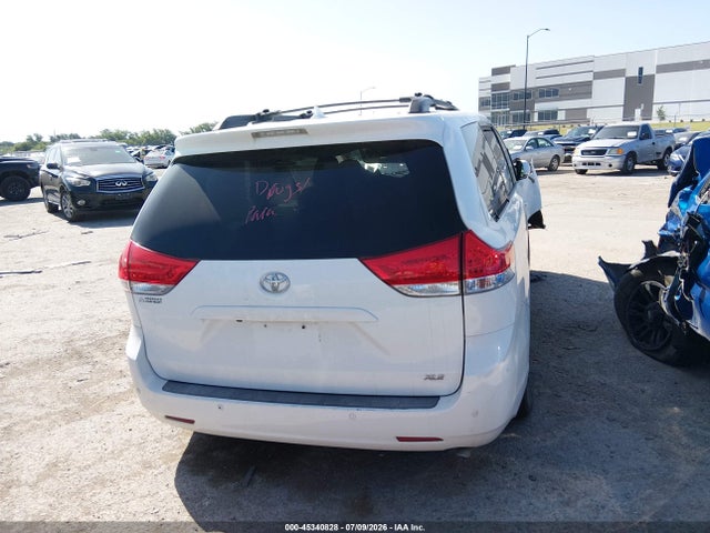 2012 Toyota Sienna Xle V6 8 Passenger მანქანა იყიდება აუქციონზე, vin: 5TDYK3DC2CS186774, აუქციონის ნომერი: 45340828