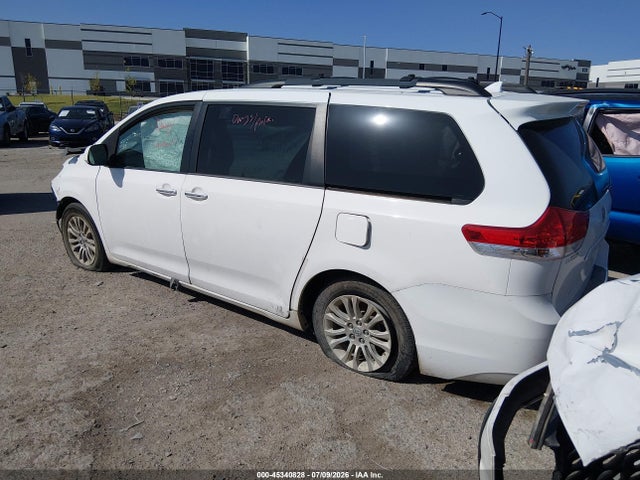 2012 Toyota Sienna Xle V6 8 Passenger მანქანა იყიდება აუქციონზე, vin: 5TDYK3DC2CS186774, აუქციონის ნომერი: 45340828