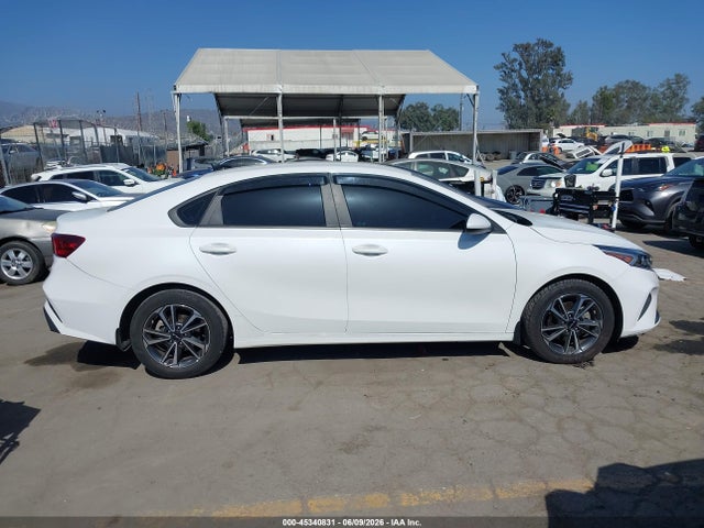 KIA Forte Lxs 2023 3KPF24AD9PE538873 Image 13