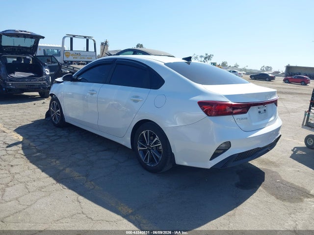 KIA Forte Lxs 2023 3KPF24AD9PE538873 Image 3