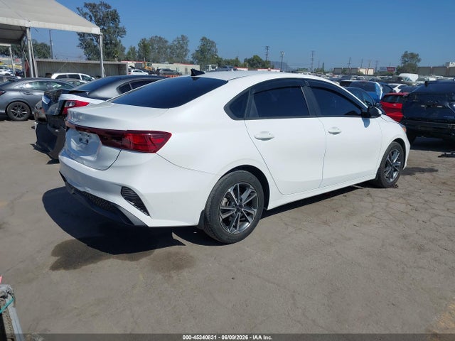 KIA Forte Lxs 2023 3KPF24AD9PE538873 Image 4