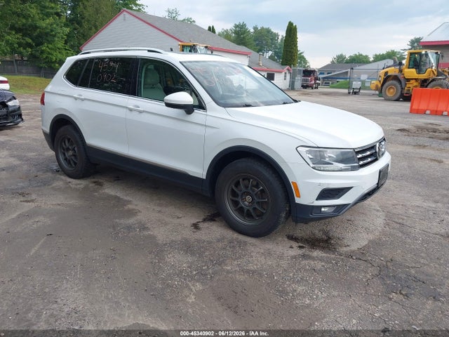 2018 Volkswagen Tiguan 2.0t Se/2.0t Sel მანქანა იყიდება აუქციონზე, vin: 3VV2B7AX5JM071668, აუქციონის ნომერი: 45340902