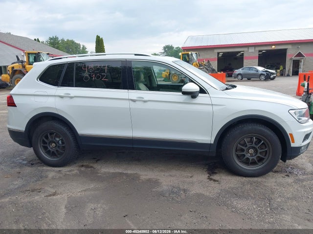 2018 Volkswagen Tiguan 2.0t Se/2.0t Sel მანქანა იყიდება აუქციონზე, vin: 3VV2B7AX5JM071668, აუქციონის ნომერი: 45340902