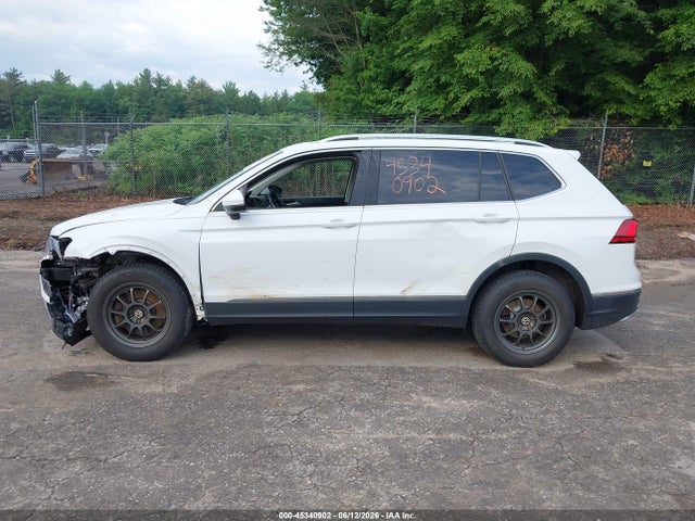 2018 Volkswagen Tiguan 2.0t Se/2.0t Sel მანქანა იყიდება აუქციონზე, vin: 3VV2B7AX5JM071668, აუქციონის ნომერი: 45340902