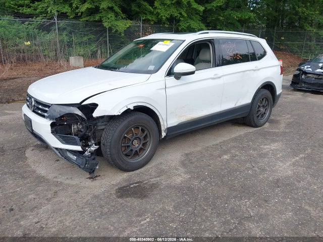 2018 Volkswagen Tiguan 2.0t Se/2.0t Sel მანქანა იყიდება აუქციონზე, vin: 3VV2B7AX5JM071668, აუქციონის ნომერი: 45340902