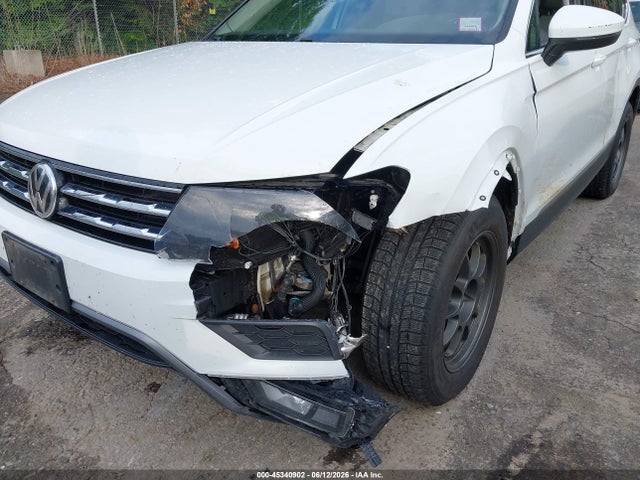 2018 Volkswagen Tiguan 2.0t Se/2.0t Sel მანქანა იყიდება აუქციონზე, vin: 3VV2B7AX5JM071668, აუქციონის ნომერი: 45340902