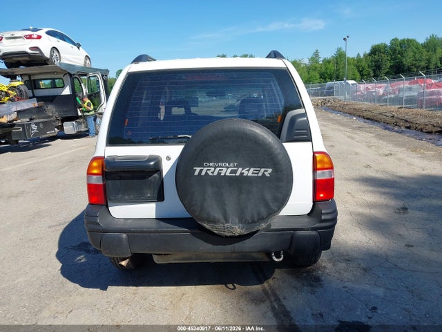 45340917 :رقم المزاد ، 2CNBE134246917402 vin ، 2004 Chevrolet Tracker مزاد بيع