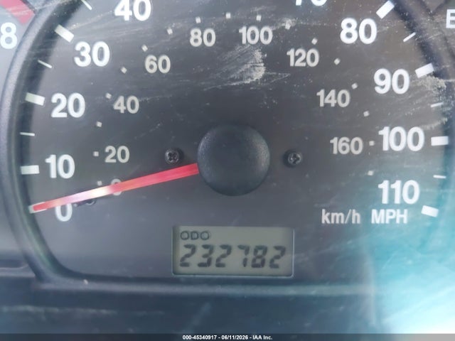 45340917 :رقم المزاد ، 2CNBE134246917402 vin ، 2004 Chevrolet Tracker مزاد بيع