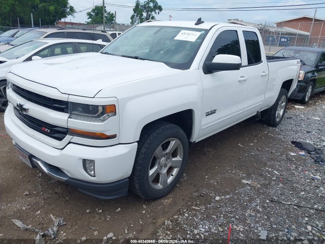 Chevrolet Silverado 1500 Lt 2018 1GCVKREC6JZ236785 Image 2