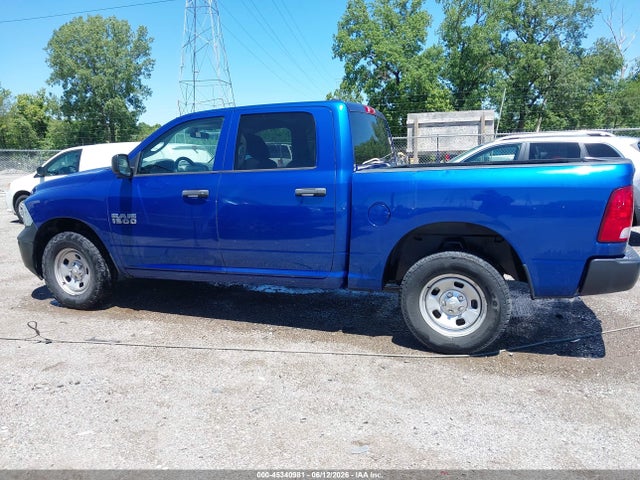 45340981 :رقم المزاد ، 1C6RR7KG9JS293104 vin ، 2018 Ram 1500 Tradesman  4x4 5'7 Box مزاد بيع