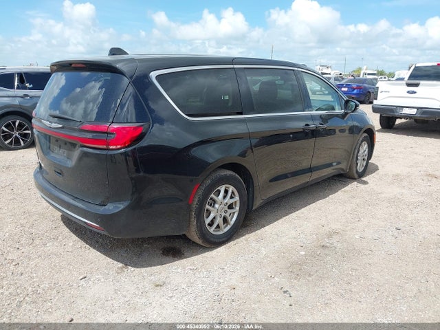Chrysler Pacifica Touring L 2024 2C4RC1BG5RR136321 Image 4