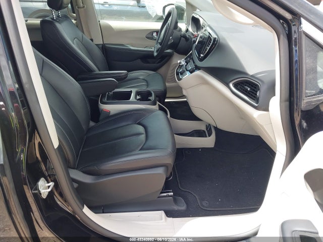 Chrysler Pacifica Touring L 2024 2C4RC1BG5RR136321 Image 5