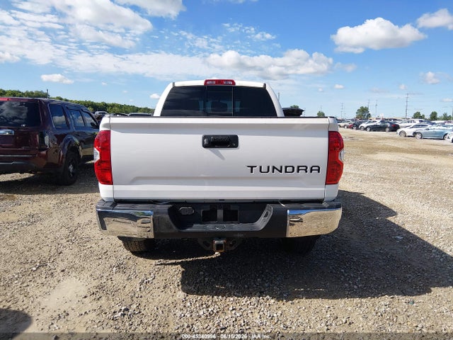 Продажа на аукционе авто 2017 Toyota Tundra Sr5 5.7l V8, vin: 5TFUW5F11HX645109, номер лота: 45340996