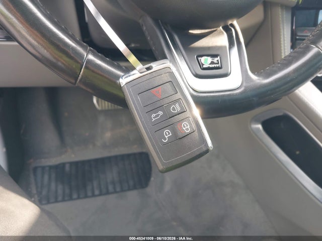 Продаж на аукціоні авто 2018 Jaguar F-pace 25t R-sport, vin: SADCL2FX2JA295042, номер лоту: 45341009