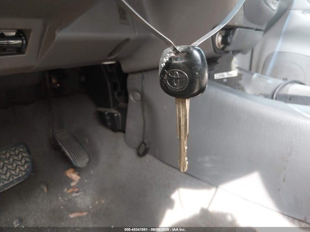 Aukcja sprzedaży 2002 Toyota Sequoia Limited V8, vin: 5TDZT38A32S109582, numer aukcji: 45341051