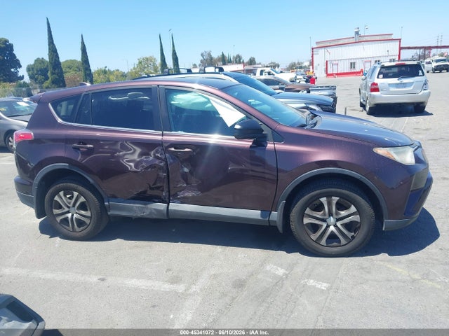 2T3ZFREVXJW484822 Toyota RAV4 LE