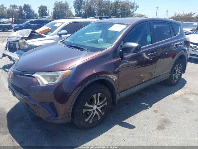 2T3ZFREVXJW484822 Toyota RAV4 LE