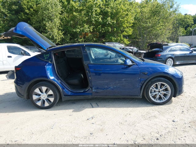 Продаж на аукціоні авто 2023 Tesla Model Y Awd/long Range Dual Motor All-wheel Drive, vin: 7SAYGDEE5PA199293, номер лоту: 45341090