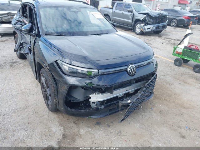Aukcja sprzedaży 2025 Volkswagen Tiguan 2.0t Se R-line Black, vin: 3VVHR7RM6SM063791, numer aukcji: 45341133