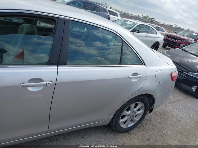 45341135 :رقم المزاد ، 4T4BE46KX8R036780 vin ، 2008 Toyota Camry Le مزاد بيع