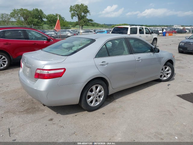 45341135 :رقم المزاد ، 4T4BE46KX8R036780 vin ، 2008 Toyota Camry Le مزاد بيع