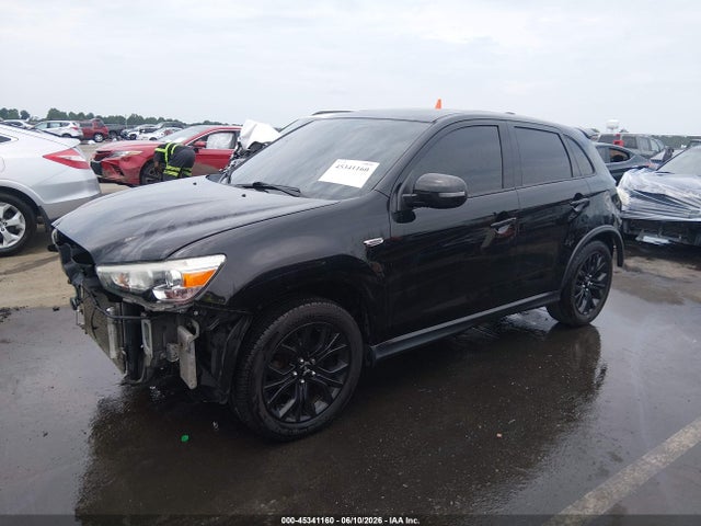 45341160 :رقم المزاد ، JA4AP3AUXJU014284 vin ، 2018 Mitsubishi Outlander Sport 2.0 Le مزاد بيع