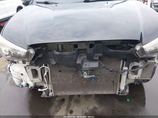 45341160 :رقم المزاد ، JA4AP3AUXJU014284 vin ، 2018 Mitsubishi Outlander Sport 2.0 Le مزاد بيع