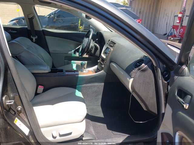Продажа на аукционе авто 2006 Lexus Is 350, vin: JTHBE262X65010494, номер лота: 45341178