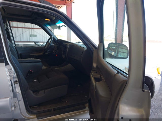 Продажа на аукционе авто 2001 Ford Explorer Sport Trac, vin: 1FMZU67E81UB95688, номер лота: 45341200