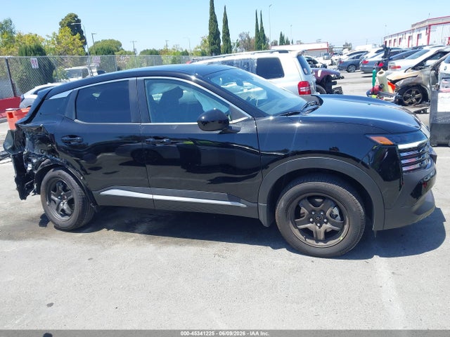 3N8AP6CA9SL429820 Nissan Kicks Sv Fwd