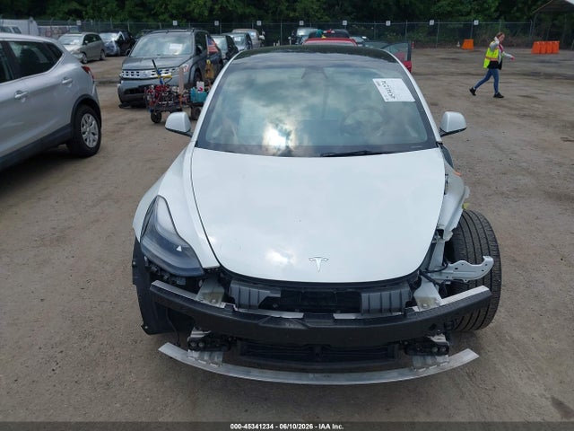 Tesla Model 3 Rear-wheel Drive 2023 5YJ3E1EAXPF480856 Image 13
