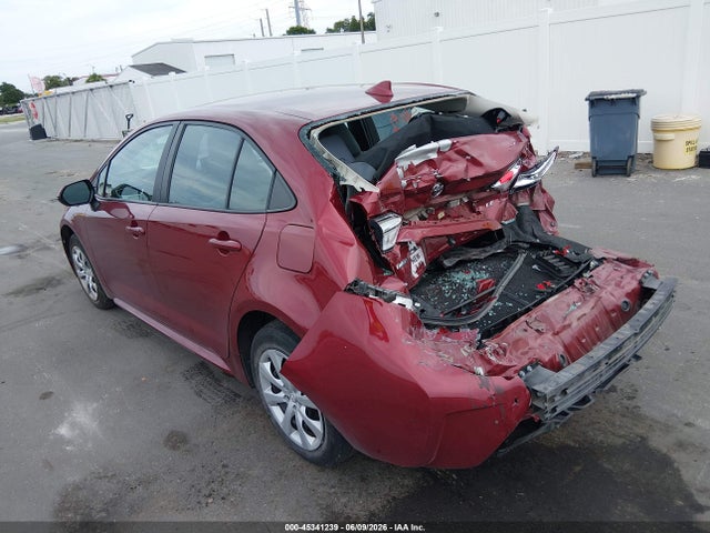 45341239 :رقم المزاد ، 5YFEPMAE3NP367832 vin ، 2022 Toyota Corolla Le مزاد بيع