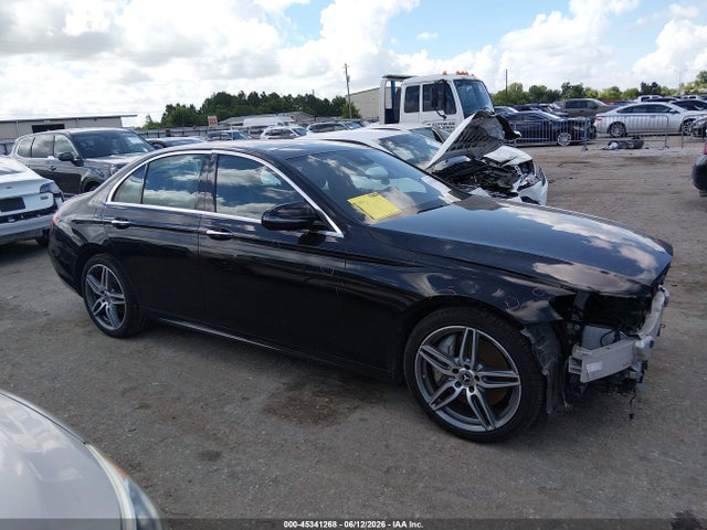 2019 Mercedes-benz E 300 მანქანა იყიდება აუქციონზე, vin: WDDZF4JB2KA617058, აუქციონის ნომერი: 45341268