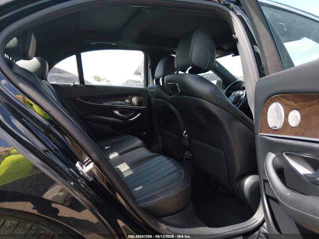 2019 Mercedes-benz E 300 მანქანა იყიდება აუქციონზე, vin: WDDZF4JB2KA617058, აუქციონის ნომერი: 45341268