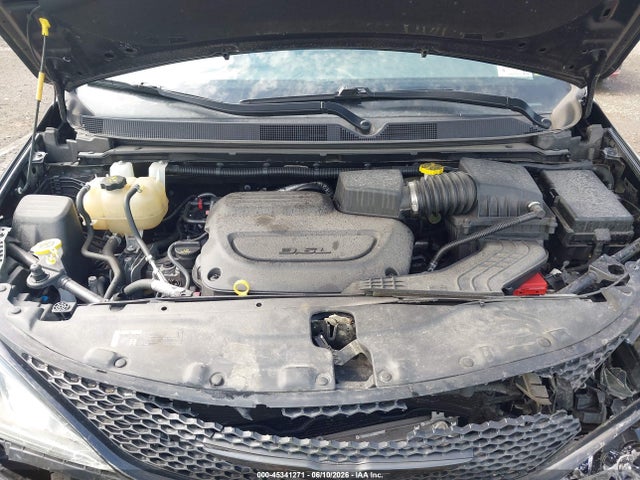 45341271 :رقم المزاد ، 2C4RC1EG8KR588815 vin ، 2019 Chrysler Pacifica Touring L Plus مزاد بيع