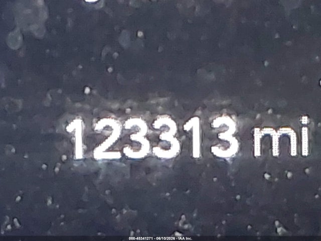 45341271 :رقم المزاد ، 2C4RC1EG8KR588815 vin ، 2019 Chrysler Pacifica Touring L Plus مزاد بيع