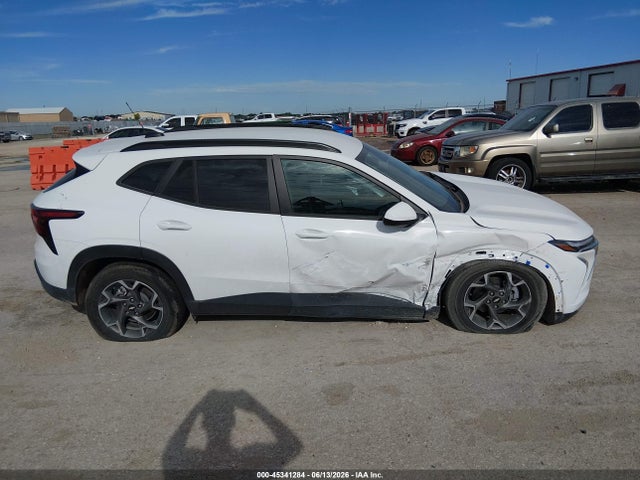 KL77LHEP0SC312618 Chevrolet Trax Fwd Lt