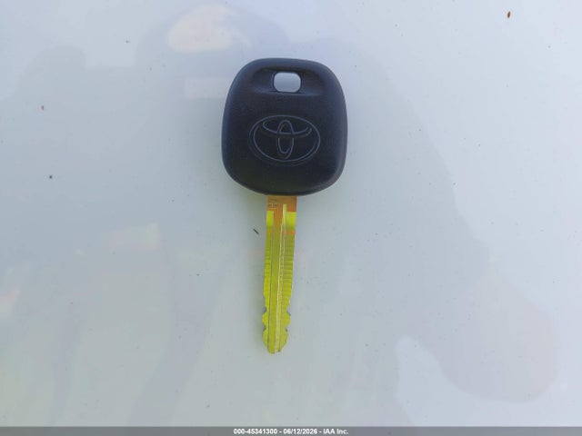 2T1BURHE2HC789612 Toyota COROLLA L